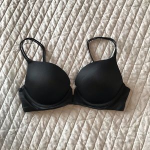 Victoria’s Secret Very Sexy Push-Up 32C